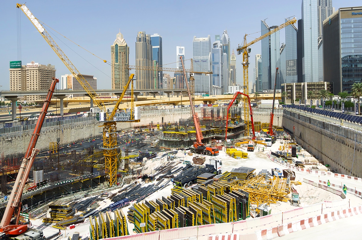 What are the Different Types of Cranes Used for Construction?