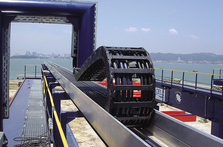 Energy Chain: Overhead Crane Electrification for Harsh Environments