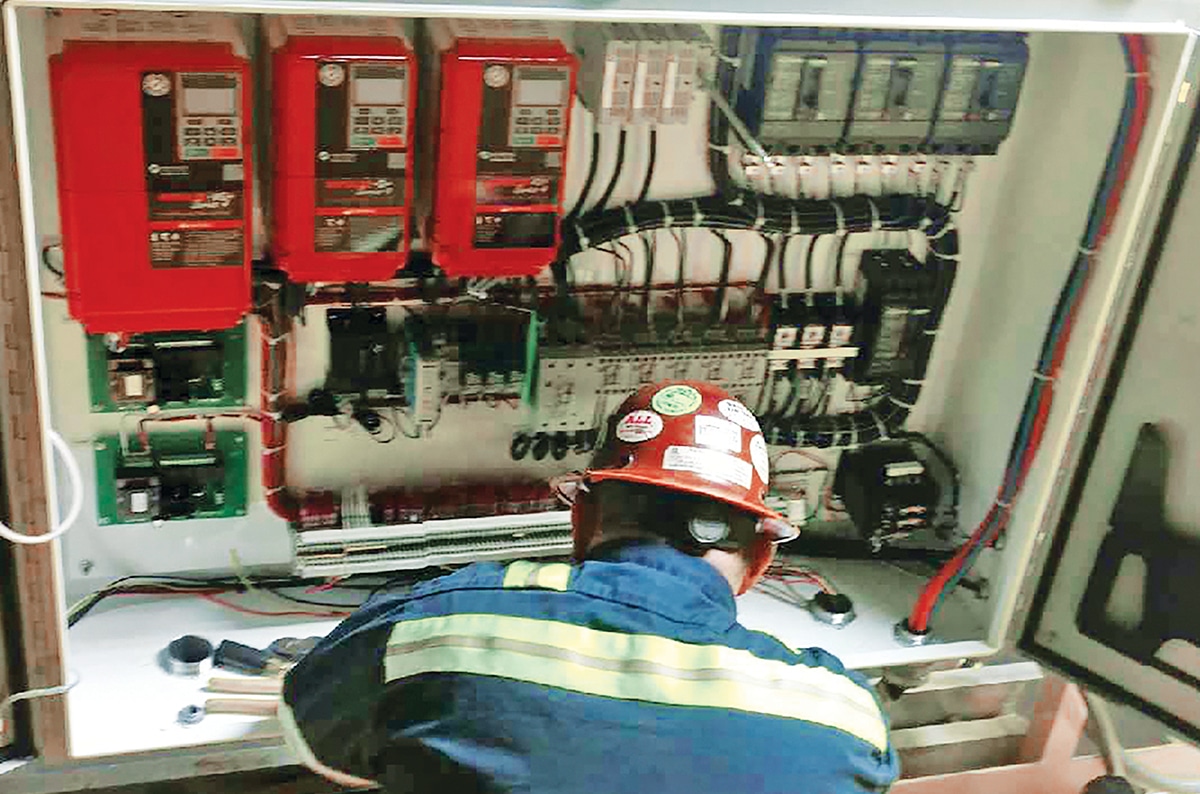 Variable Frequency Drives: Smart Motor Controls for Overhead Cranes