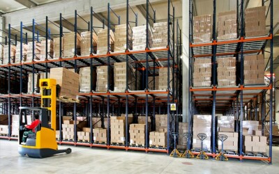 9 Things to Consider When Designing a Warehouse Pallet Racking System: Material Handling Equipment in Your Facility