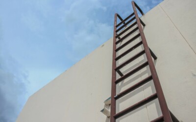 OSHA Ladder Safety Compliance: General Ladder Rules and Requirements