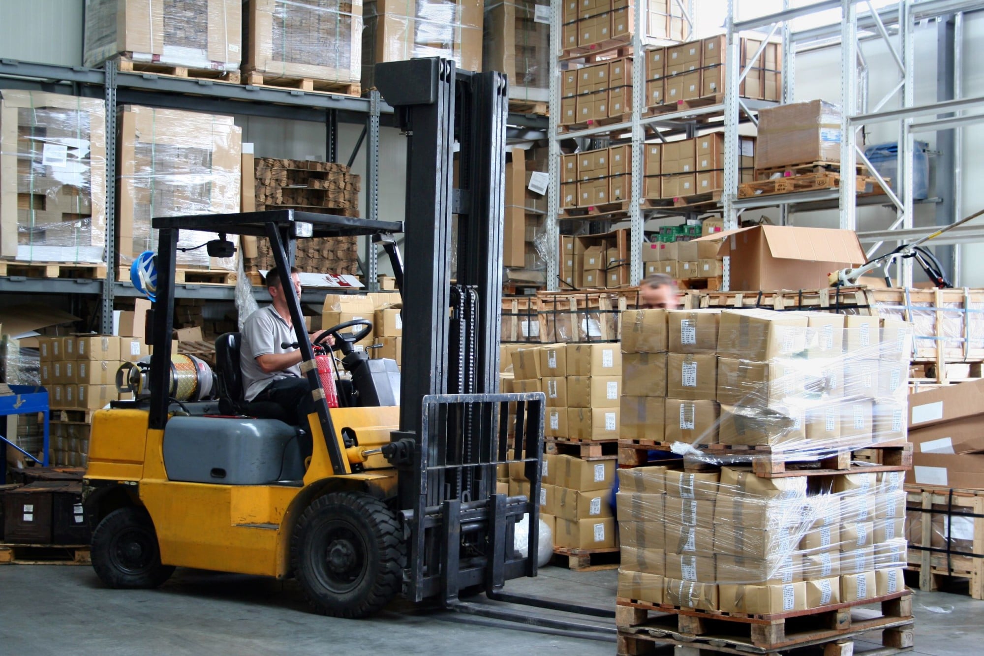 Structural vs. Roll Formed Pallet Racking: Advantages and Disadvantages: Disadvantages of Roll Formed