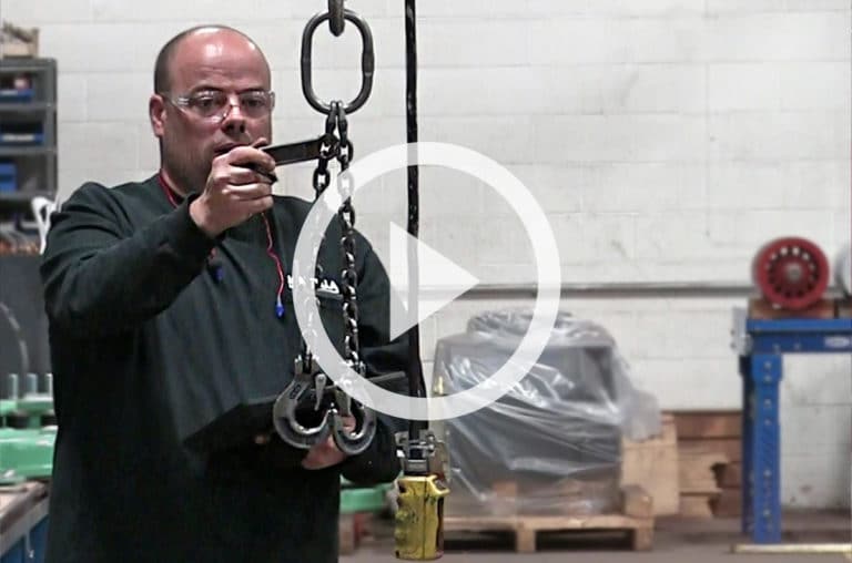 Does a Rigging Inspector Need a Copy of a Previous Inspection Report?