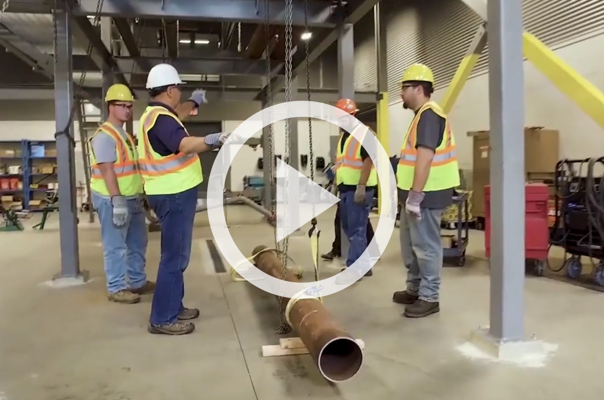 Using a Horizontal Lifeline System for Workers Training at Height