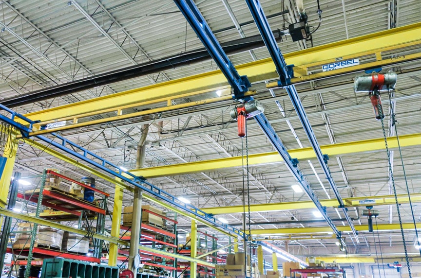 Forklifts vs. Overhead Cranes: Workstation Crane