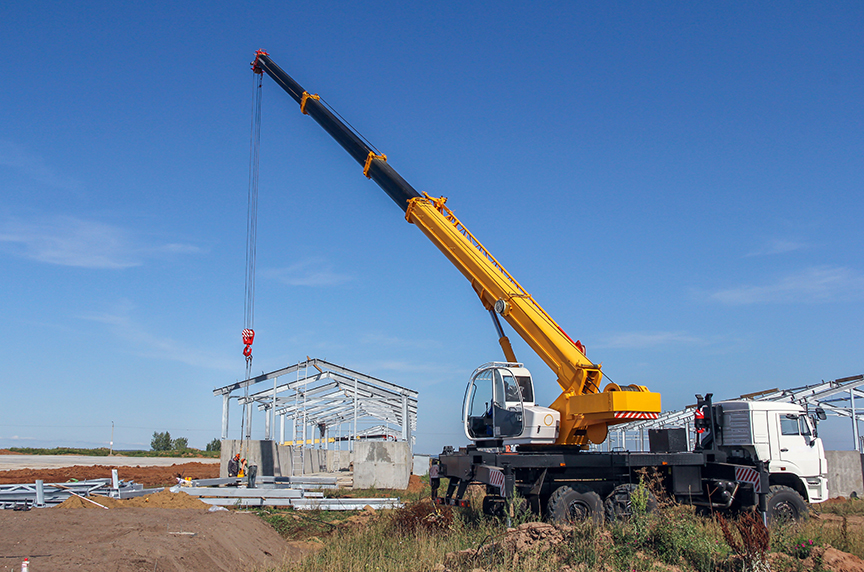 A Brief Mobile Cranes Glossary: Basic Terms You Should Know: Wheel Mounted Crane