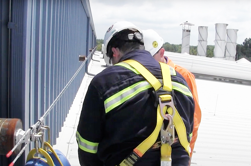 Fall Protection for Roofers: Systems, OSHA Regulations, & Best Fits: Harnesses