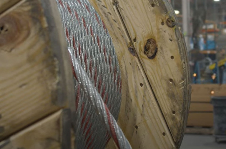 How Can I Identify Domestic Wire Rope Brands by Color Strand?