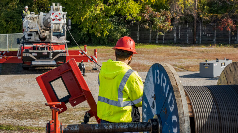 Why Should a Third-Party Company Install Your Crane Ropes?