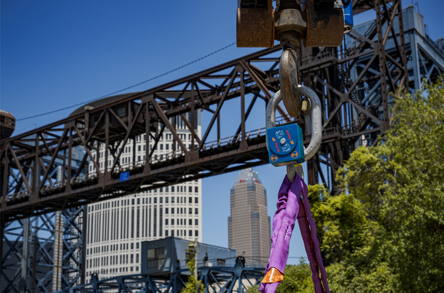 Crosby Straightpoint Wireless Load Shackle Being Used on an Overhead Crane in the Field for a Lift