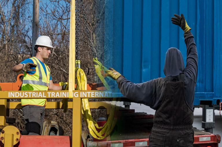 What Are a Signalperson’s Responsibilities, According to ASME B30.2?